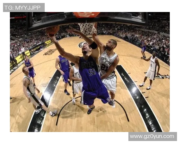 骑士与马刺激战正酣NBA直播精彩瞬间回顾与分析