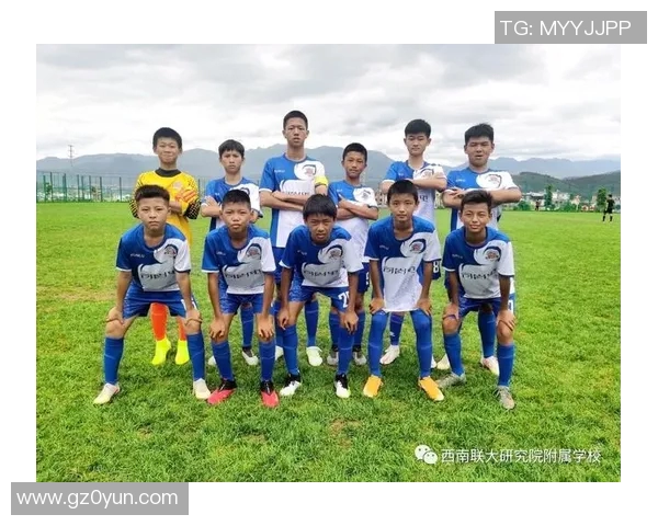 格雷茨卡的足球之路：从青训到德甲巨星的成长历程与成就分析